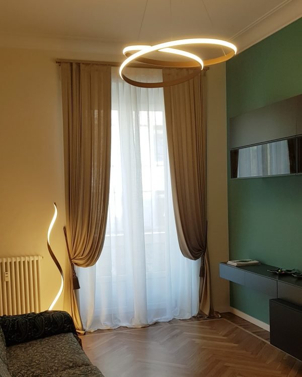 tende marroni e bianche doppie